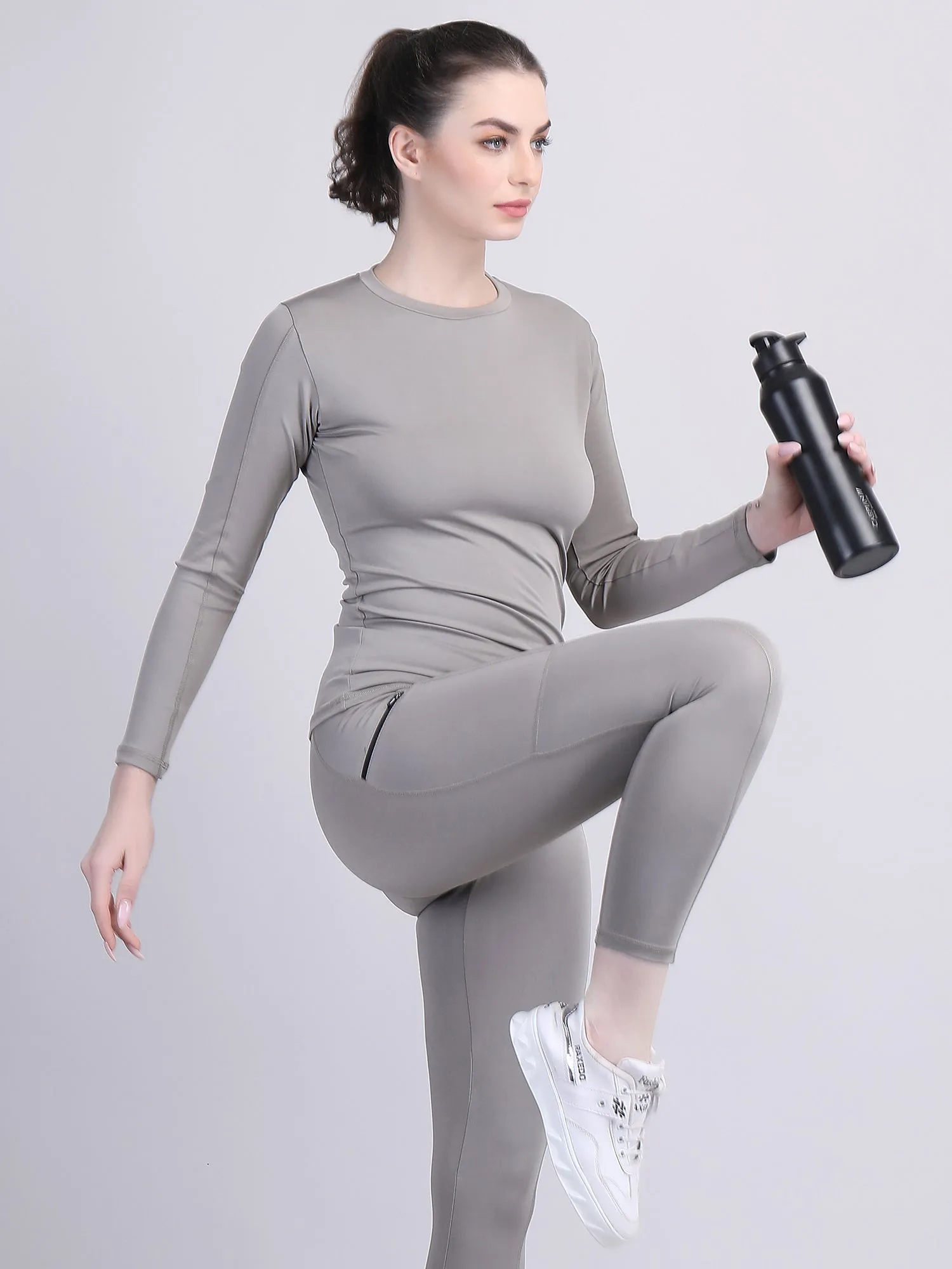 Long sleeve women gym compression top