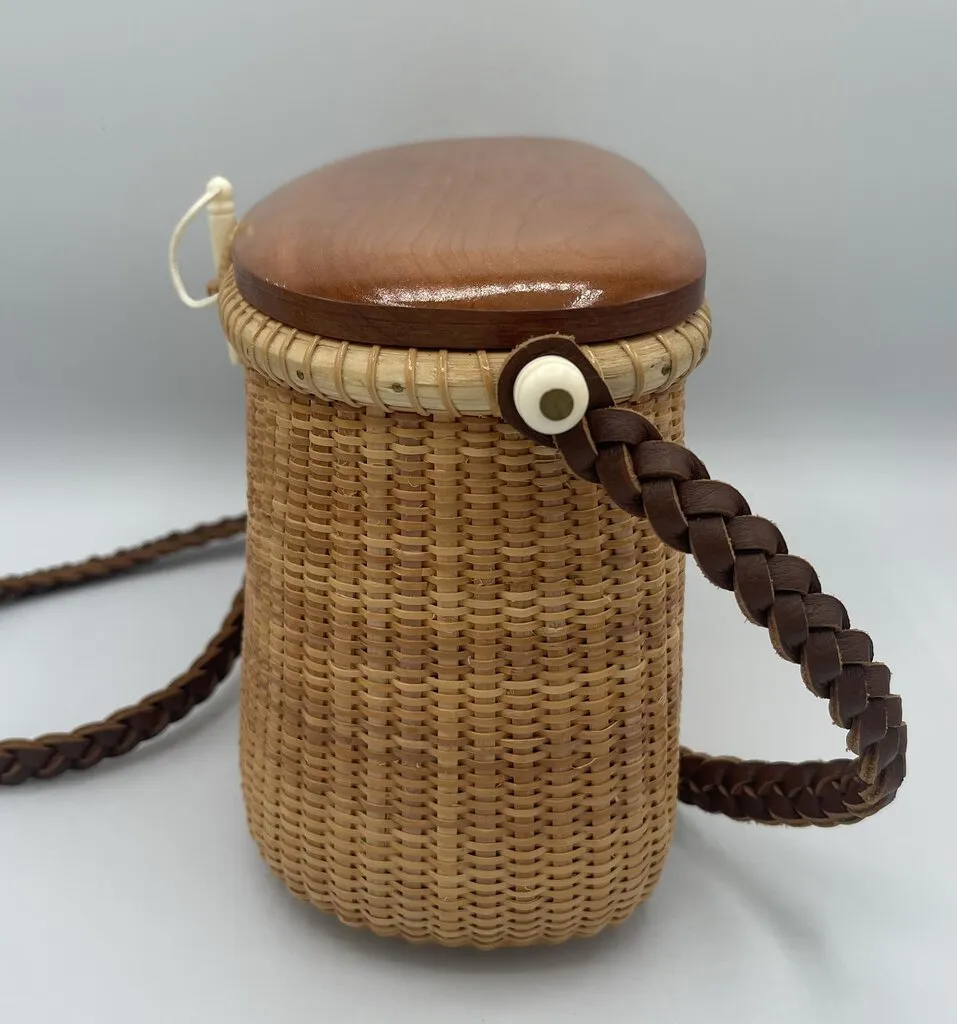 Nantucket Lightship Creel Basket Purse