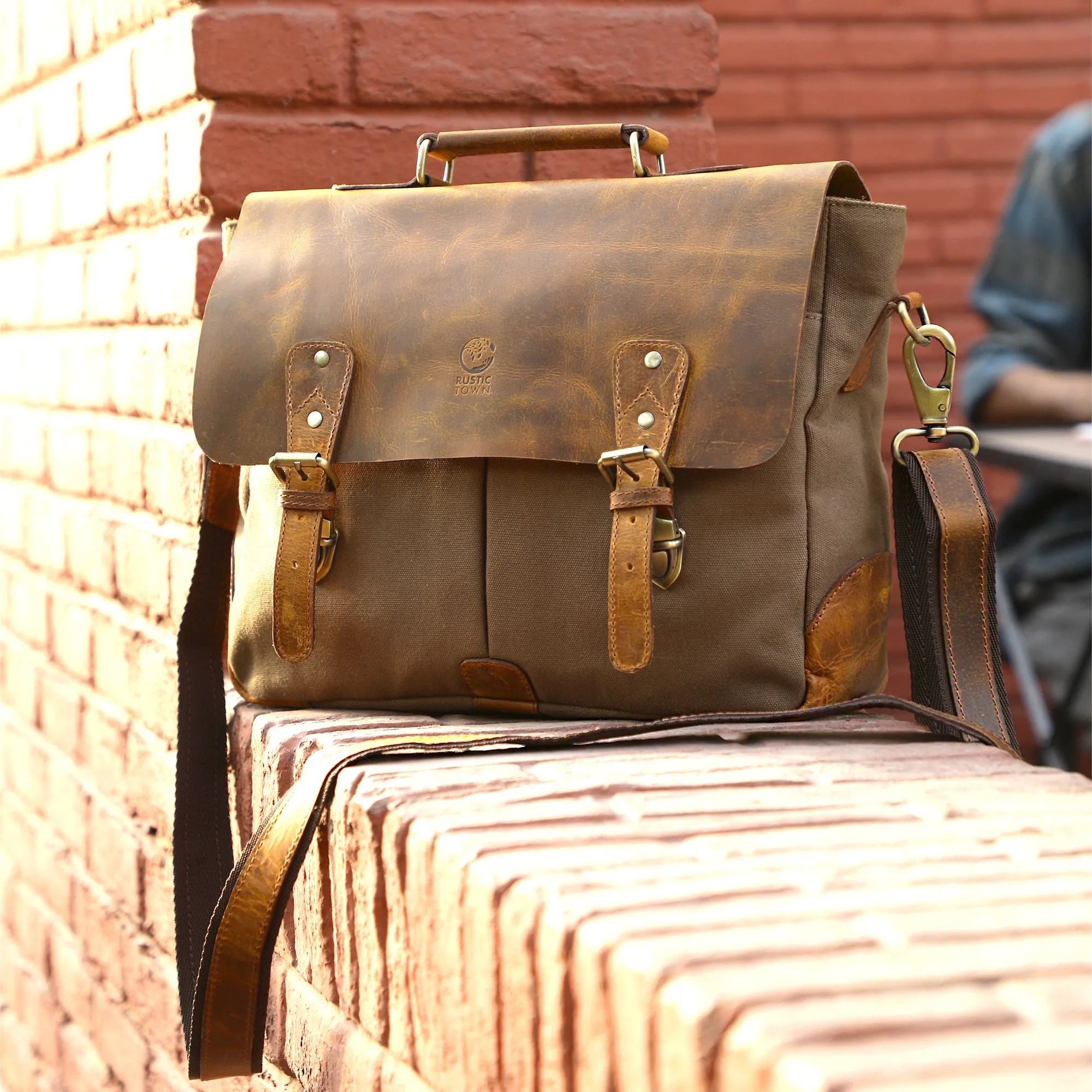 Retro Style Leather Canvas Messenger Bag Briefcase Laptop Bag (Olive Green)